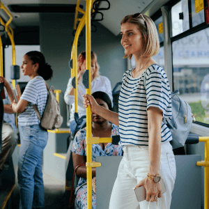 Usagers prenant les transports en commun